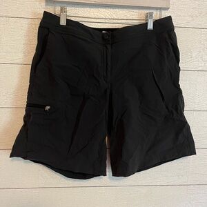 L.L BEAN Women's Water-Repellent Comfort Trail Shorts, Mid-Rise